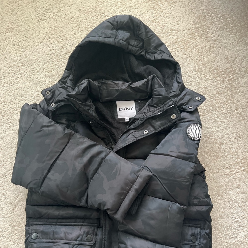 Youth DKNY hooded puffer jacket NWT
